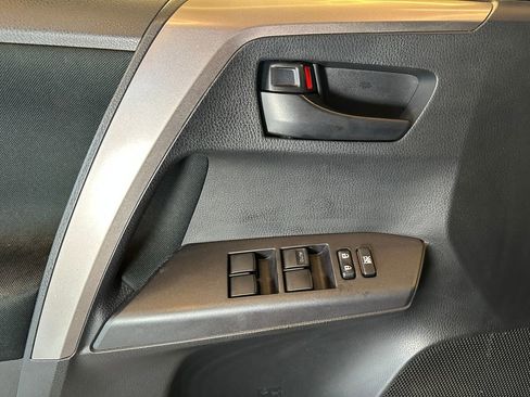 Used 2018 Toyota RAV4 LE w/ All Weather Liner Package AWD/4WD image 19