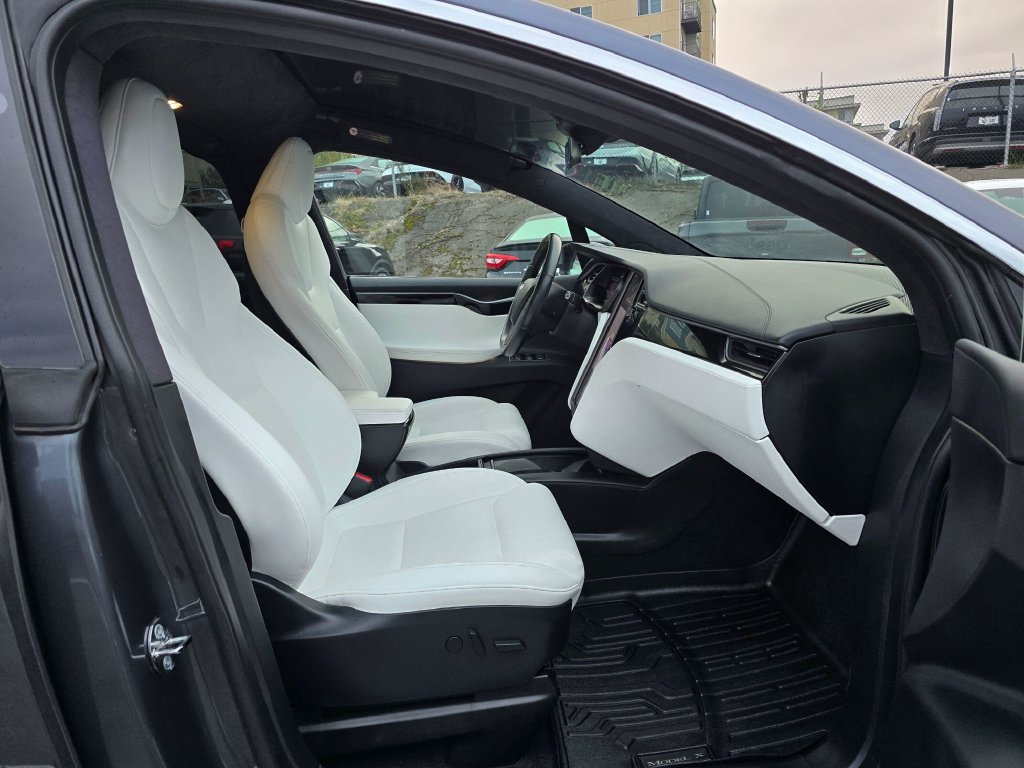 Used 2020 Tesla Model X Long Range AWD/4WD image 12