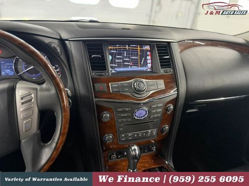 Used 2017 INFINITI QX80 4WD w/ Deluxe Technology Package image 18