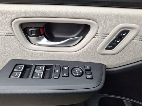New 2026 Honda Pilot Touring image 8