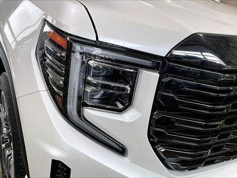 Used 2024 GMC Sierra 1500 Denali Ultimate image 30