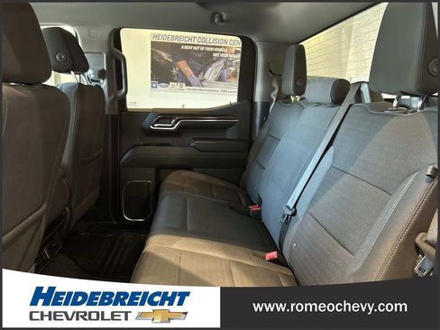 Used 2024 Chevrolet Silverado 1500 LT AWD/4WD image 11