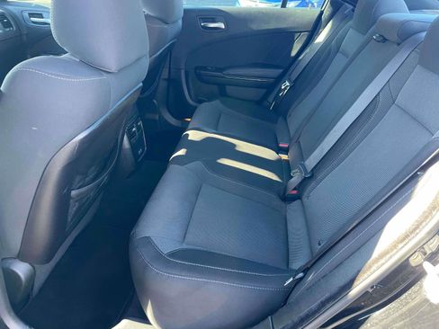 Used 2019 Dodge Charger SXT w/ Blacktop Package image 6