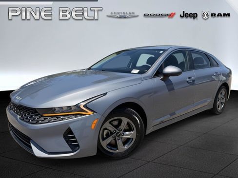 Used 2023 Kia K5 LXS FWD image 1