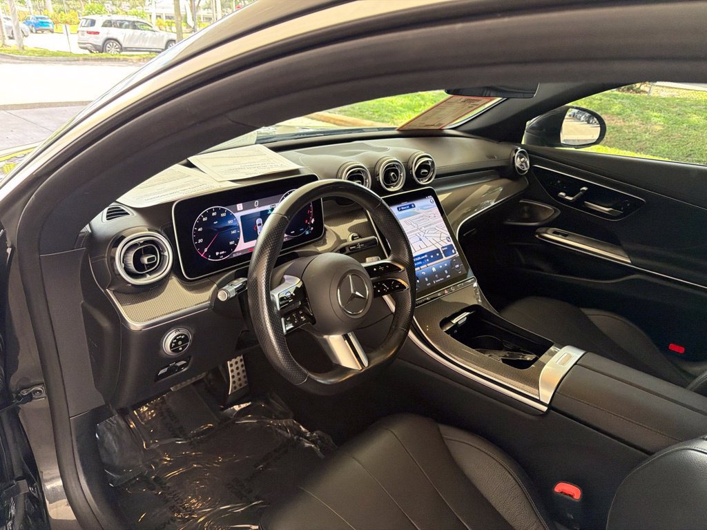 Used 2025 Mercedes-Benz CLE 300 4MATIC Coupe w/ AMG Line image 6