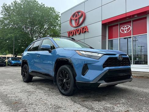 Certified 2025 Toyota RAV4 SE w/ Convenience Package AWD/4WD image 7