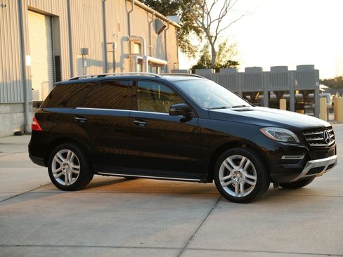 Used 2015 Mercedes-Benz ML 350 2WD image 86