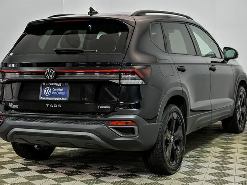 Used 2025 Volkswagen Taos SE image 8