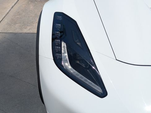 Used 2016 Chevrolet Corvette Z06 w/ 3LZ Preferred Equipment Group RWD image 7