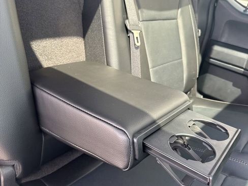 Used 2017 Ford F150 Lariat w/ Equipment Group 502A Luxury AWD/4WD image 16