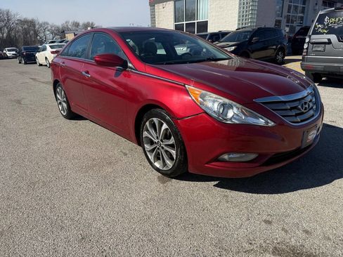 Used 2013 Hyundai Sonata SE w/ Navigation & Sunroof Pkg image 1