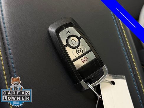 Used 2025 Ford Maverick Lobo AWD/4WD image 32