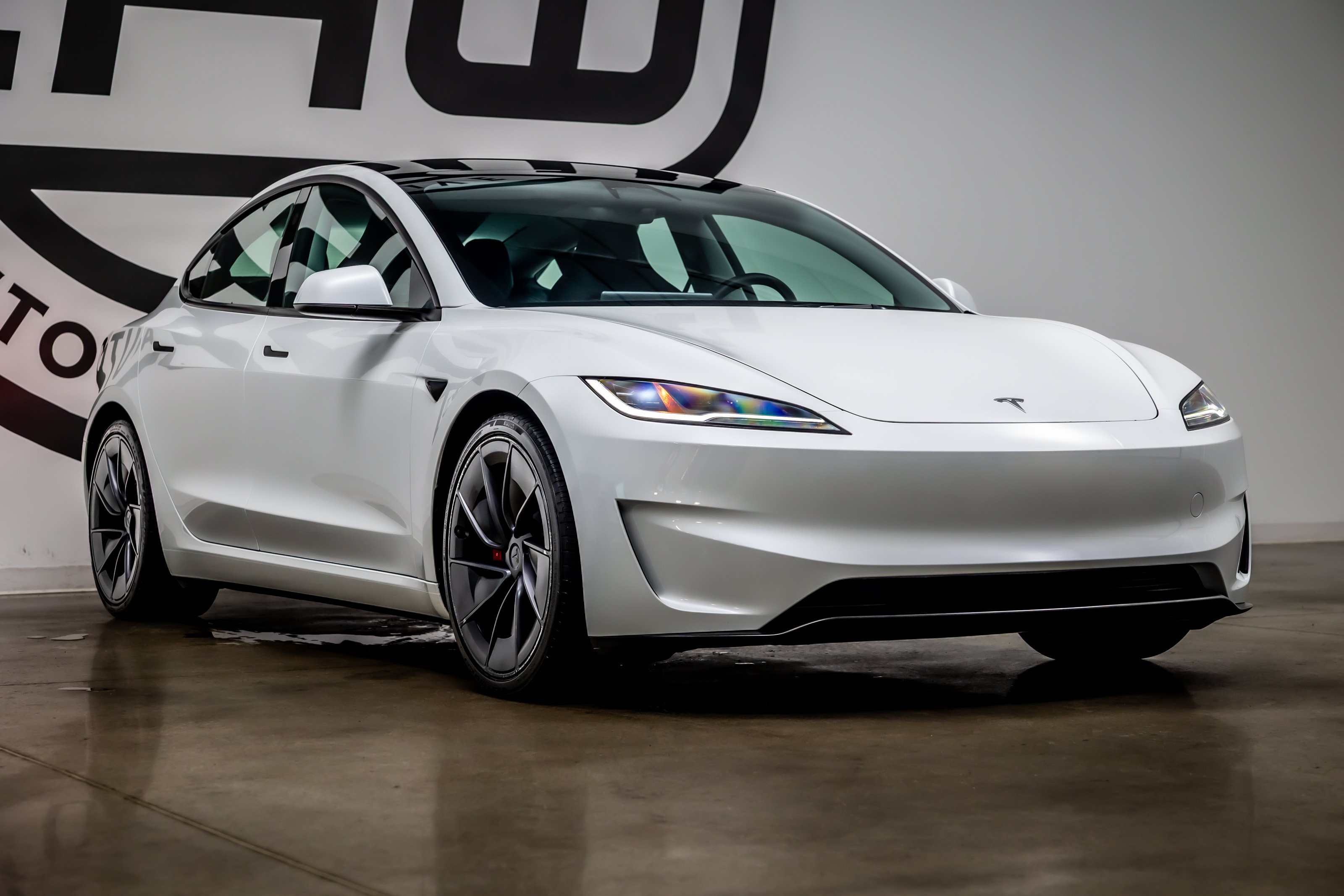 Used 2025 Tesla Model 3 Performance AWD/4WD image 26