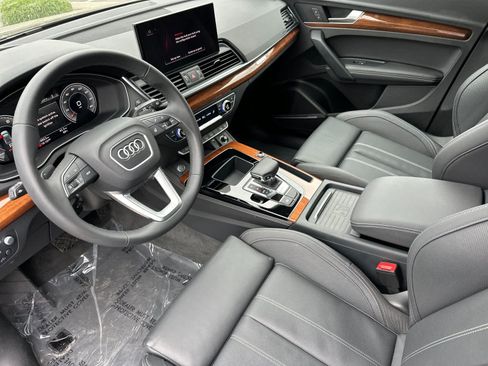 Used 2023 Audi Q5 Prestige AWD/4WD image 11