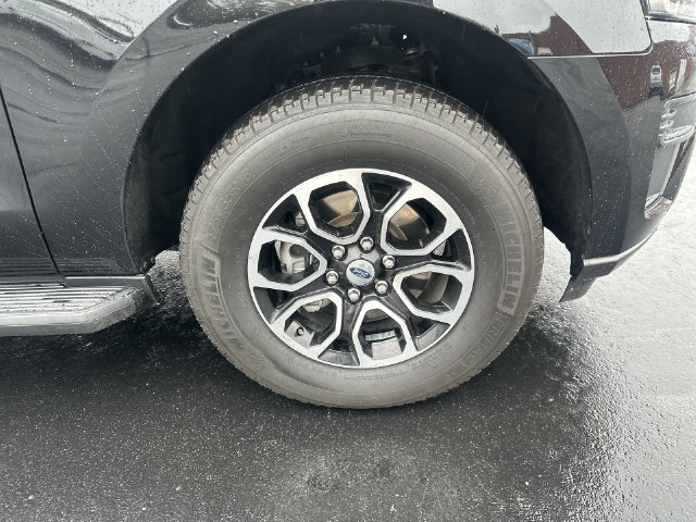 Used 2024 Ford Expedition XLT AWD/4WD image 20