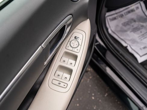 Used 2023 Hyundai Sonata SEL w/ Preferred Accessory Package image 17