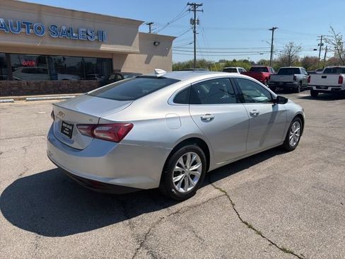 Used 2021 Chevrolet Malibu LT FWD image 5