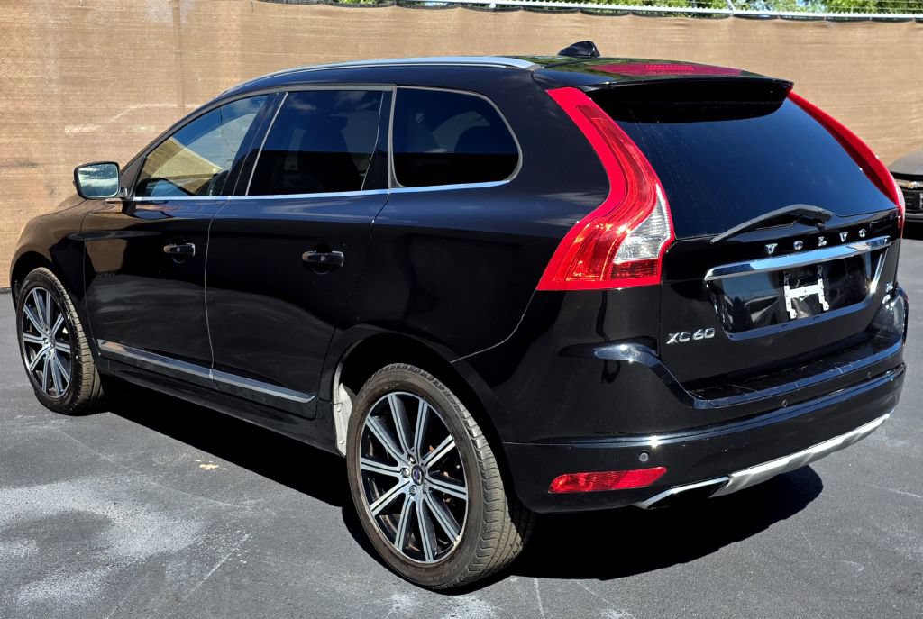 Used 2017 Volvo XC60 T6 Inscription w/ Climate Package AWD/4WD image 5