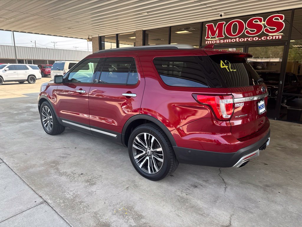 Used 2017 Ford Explorer Platinum AWD/4WD image 6
