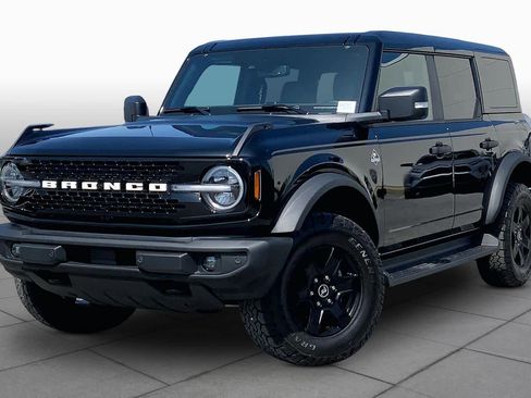 Certified 2025 Ford Bronco Outer Banks AWD/4WD image 2