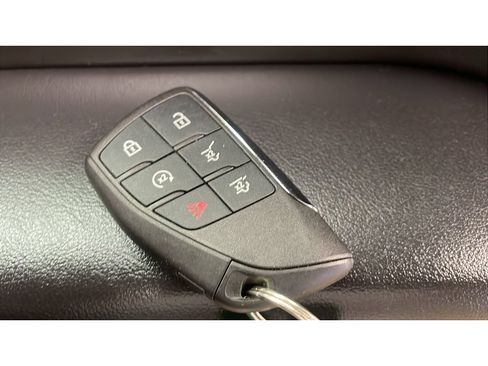 Used 2021 Chevrolet Suburban RST w/ Luxury Package AWD/4WD image 21