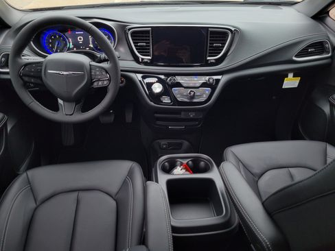 New 2026 Chrysler Pacifica Select w/ S Appearance Package image 11