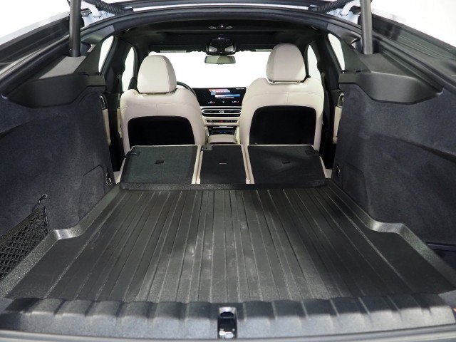 Used 2023 BMW i4 eDrive40 RWD image 55