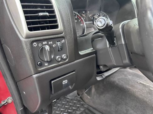 Used 2010 GMC Canyon SLE AWD/4WD image 18