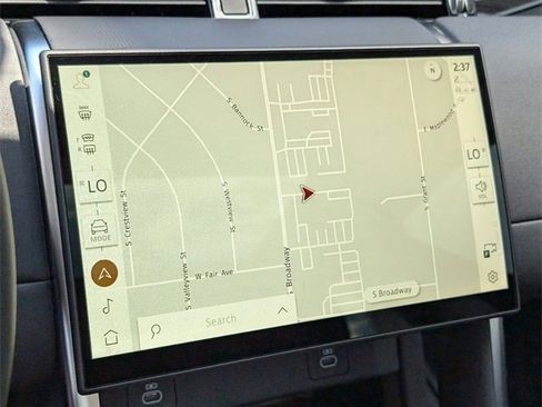 Used 2024 Land Rover Discovery Sport S image 13