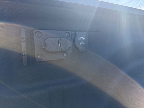 Used 2025 RAM 2500 Laramie w/ Night Edition image 18