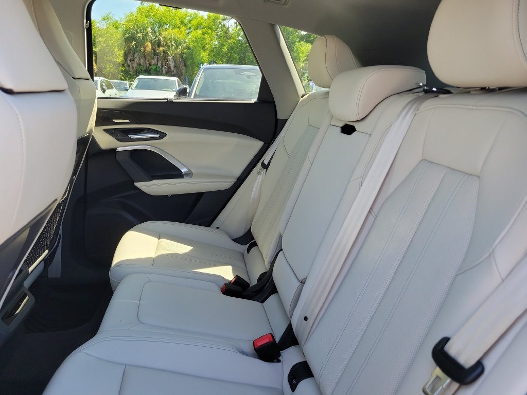 New 2026 Audi Q5 Premium Plus AWD/4WD image 15