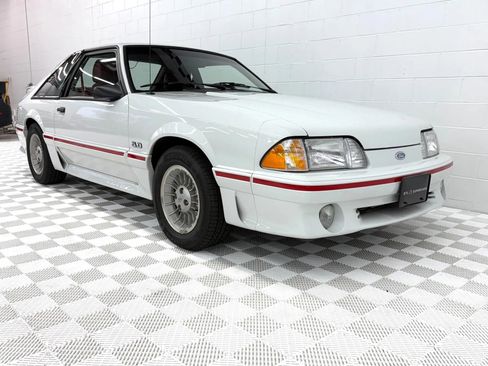 Used 1988 Ford Mustang GT image 4