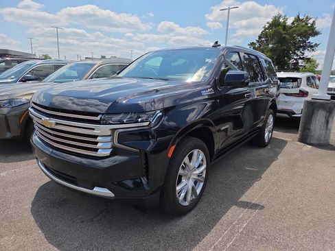 Used 2023 Chevrolet Tahoe High Country AWD/4WD image 4