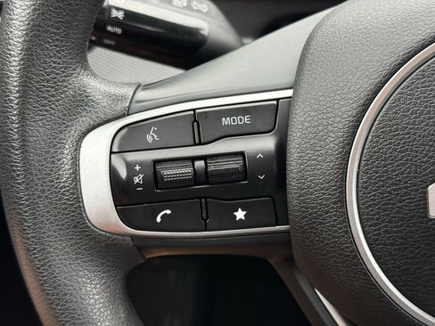 Used 2024 Kia Sportage LX FWD image 16