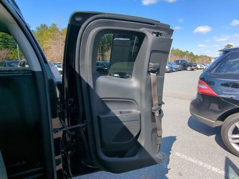 Used 2022 Chevrolet Colorado LT w/ Fleet Safety Package image 29