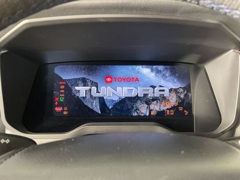 Used 2023 Toyota Tundra Platinum AWD/4WD image 5