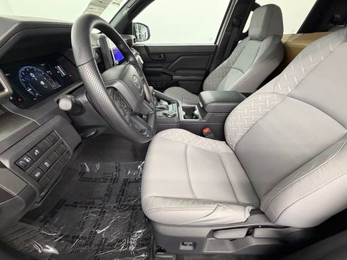 Used 2026 Toyota Tacoma SR5 AWD/4WD image 22