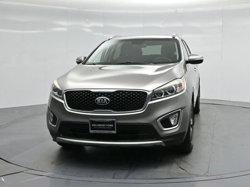 Used 2017 Kia Sorento EX image 55