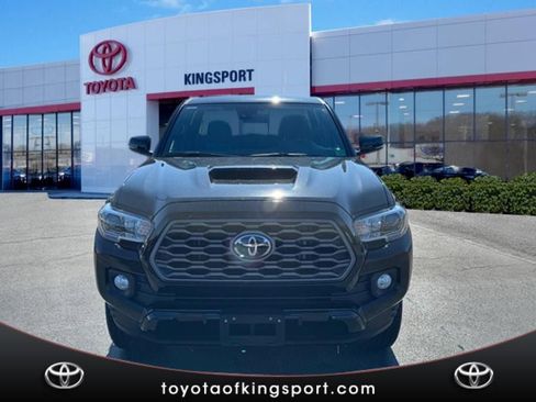 Certified 2023 Toyota Tacoma TRD Sport image 8