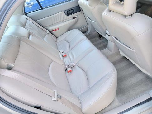 Used 2002 Buick Regal LS w/ LS Premium Pkg image 19