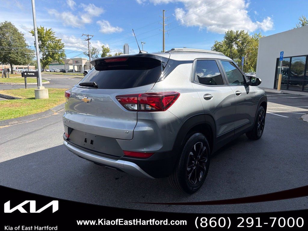 Used 2023 Chevrolet TrailBlazer LT w/ Convenience Package AWD/4WD image 8