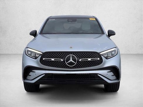 Used 2024 Mercedes-Benz GLC 300 4MATIC image 2