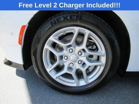 Used 2025 Dodge Charger R/T w/ Quick Order Package 25M R/T image 7