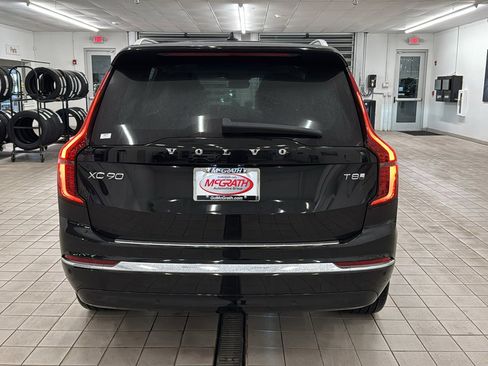 New 2026 Volvo XC90 T8 Ultra w/ Protection Package Premier AWD/4WD image 6