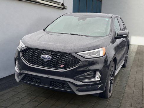 Used 2023 Ford Edge ST w/ Equipment Group 401A image 3