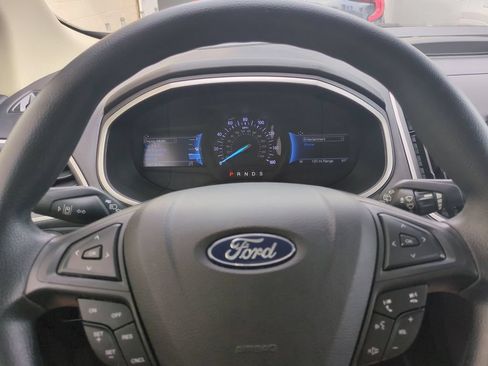 Used 2021 Ford Edge SE FWD image 32