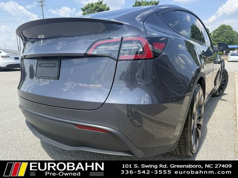 Used 2023 Tesla Model Y Performance AWD/4WD image 4