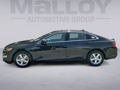 Used 2022 Chevrolet Malibu LS FWD image 2