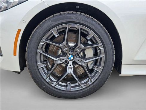 Used 2026 BMW 330i xDrive Sedan w/ Premium Package AWD/4WD image 9