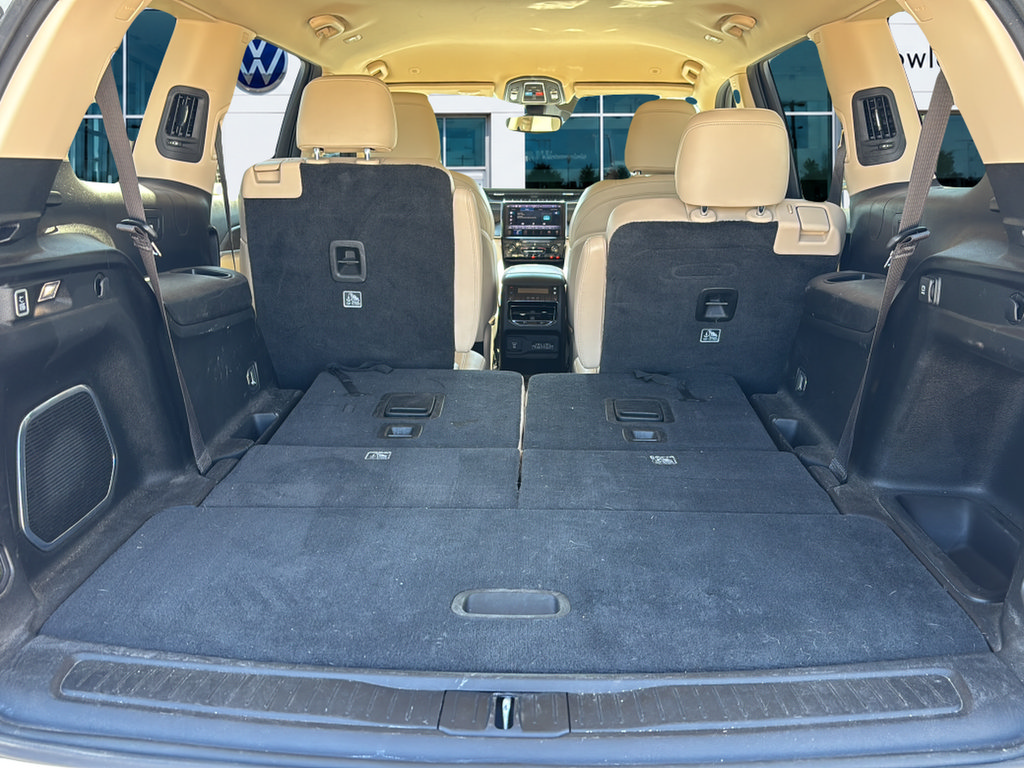 Used 2021 Jeep Grand Cherokee L Limited RWD image 12